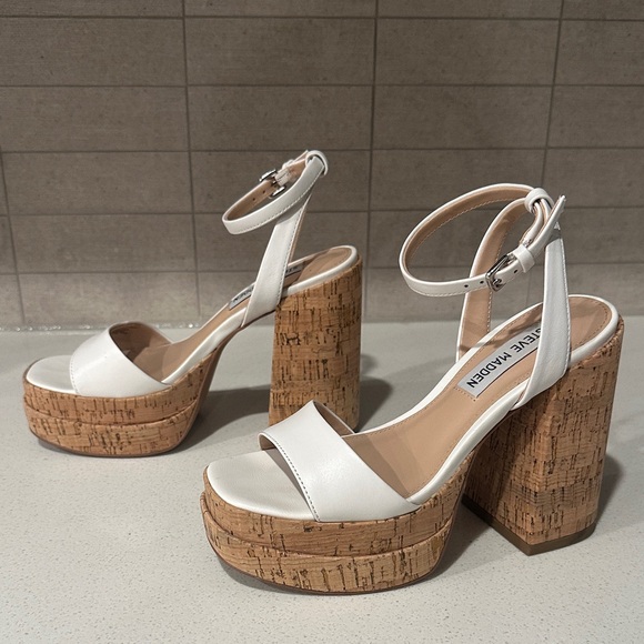 Steve Madden Chunky White Platform Sandals - Picture 3 of 11
